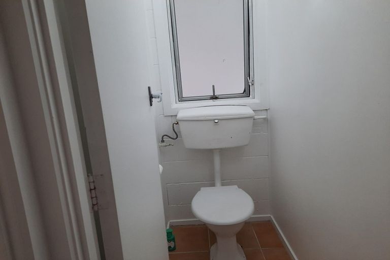 Photo of property in 2/465 Hibiscus Coast Highway, Orewa, 0931