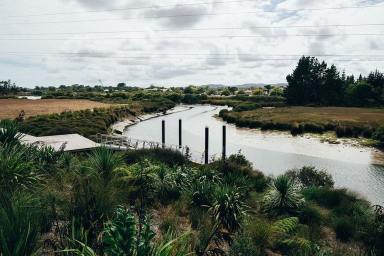 Photo of property in 24a Waka Ama Road, Karaka, 2113