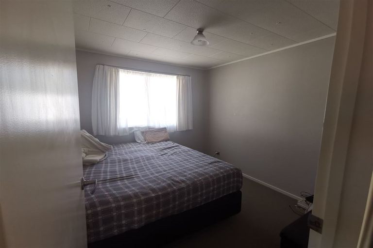 Photo of property in 48 Candia Road, Swanson, Auckland, 0614