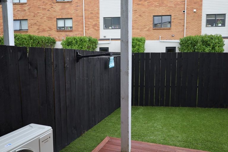 Photo of property in 60 Niu Lane, Te Atatu South, Auckland, 0610