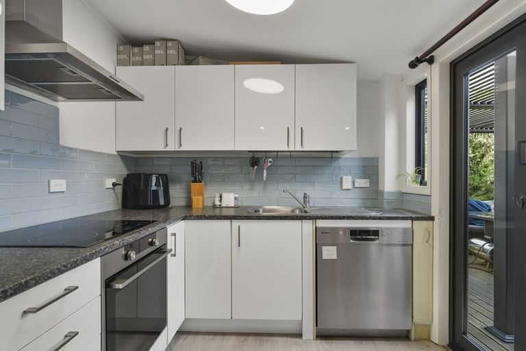 Photo of property in 18 Alma Street, Saint Kilda, Dunedin, 9012