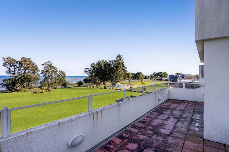 Photo of property in 22 Fox Street, Opunake, 4616