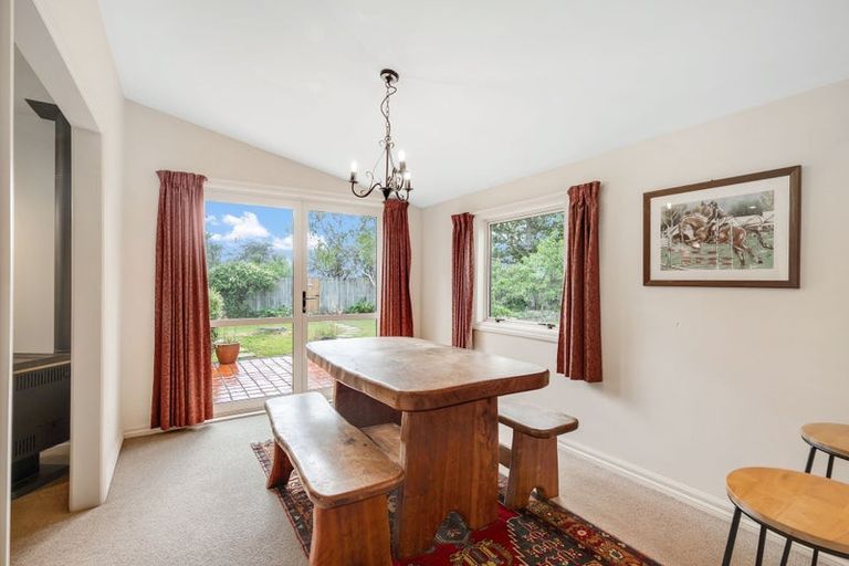 Photo of property in 51 Victoria Street, Oxford, 7430