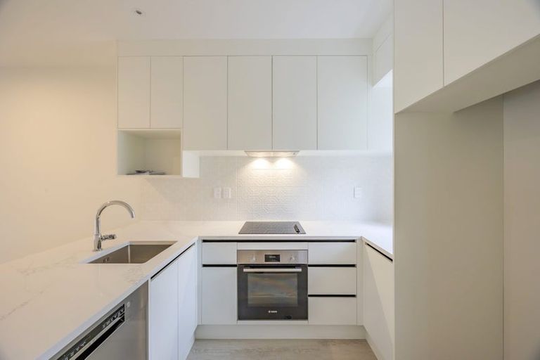 Photo of property in 2/35 Young Crescent, Drury, 2113