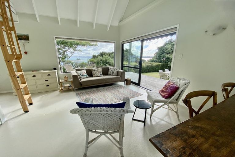 Photo of property in 3 Hall Head Road, Kawau Island, 0920