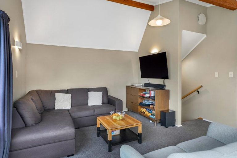 Photo of property in 27b Shackle Lane, Whitby, Porirua, 5024