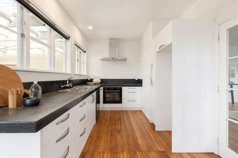 Photo of property in 71 Jellicoe Drive, Hamilton East, Hamilton, 3216