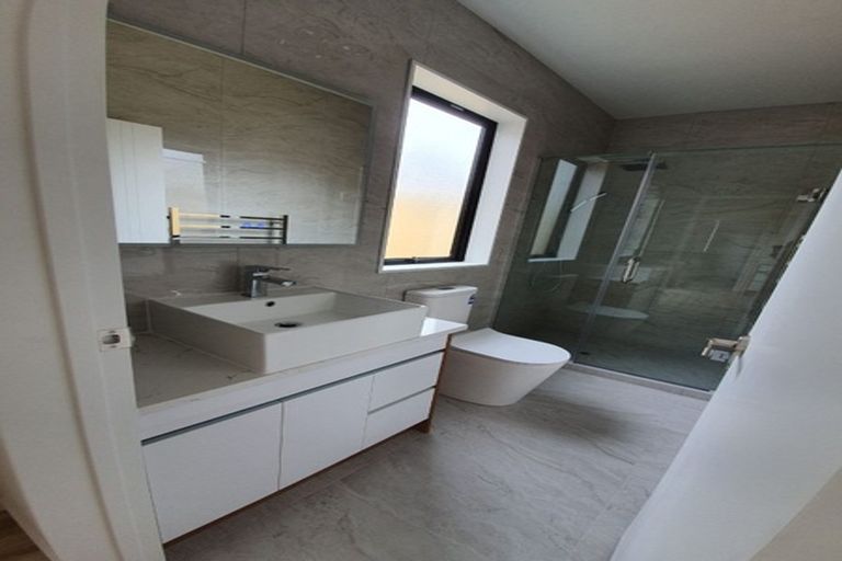 Photo of property in 70 Castlebane Drive, Flat Bush, Auckland, 2019