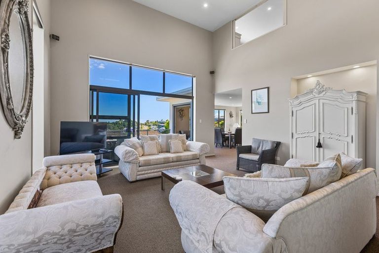 Photo of property in 189 Heta Road, Highlands Park, New Plymouth, 4312
