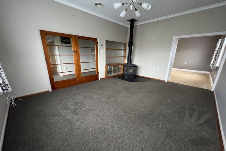 Photo of property in 121 Heretaunga Street, Palmerston North, 4414