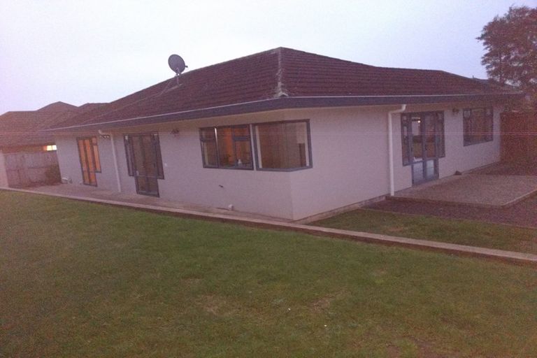 Photo of property in 230 Kilkenny Drive, East Tamaki Heights, Auckland, 2016