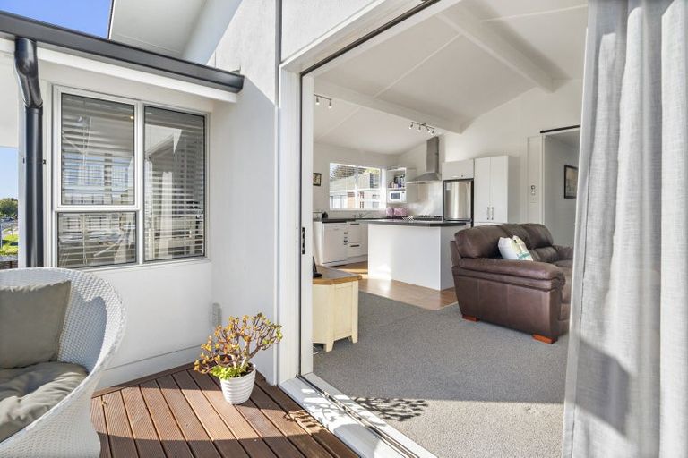Photo of property in 68a Sixth Avenue, Tauranga, 3110