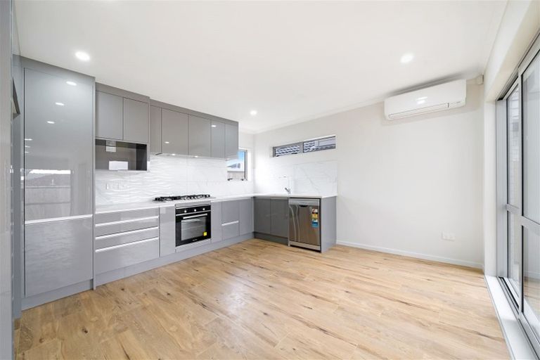 Photo of property in 69e Great South Road, Manurewa, Auckland, 2102