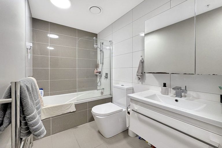 Photo of property in Masina Apartments, 306/80 Riddiford Street, Newtown, Wellington, 6021