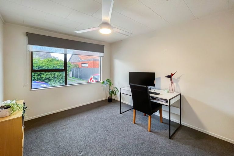 Photo of property in 23a Kauri Street, Roslyn, Palmerston North, 4414