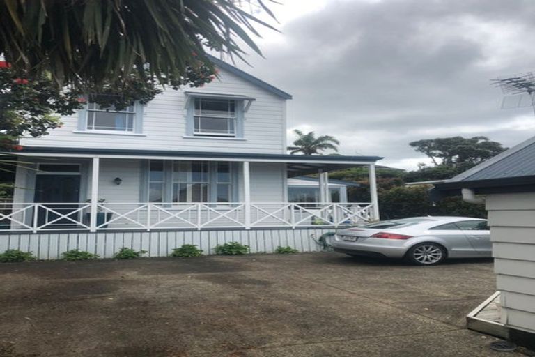 Photo of property in 959 Beach Road, Torbay, Auckland, 0630