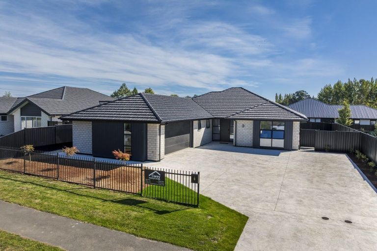 Photo of property in 9 Petre Lane, East Taieri, 9024