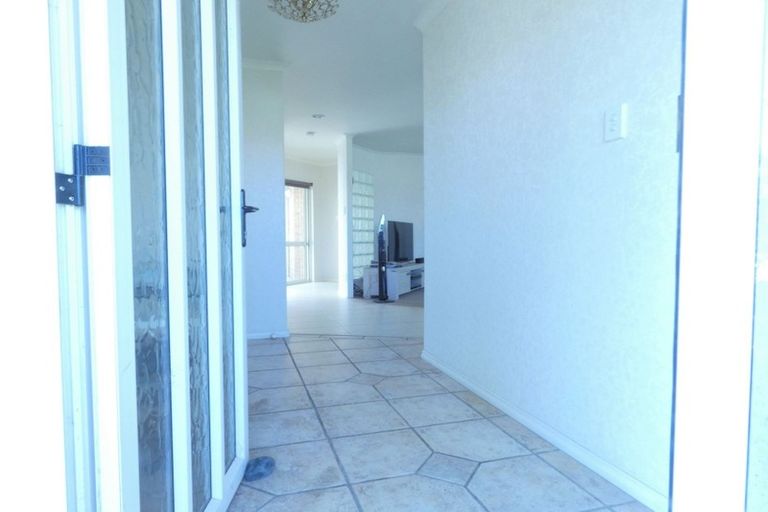 Photo of property in 37 Kensington Terrace, Gulf Harbour, Whangaparaoa, 0930