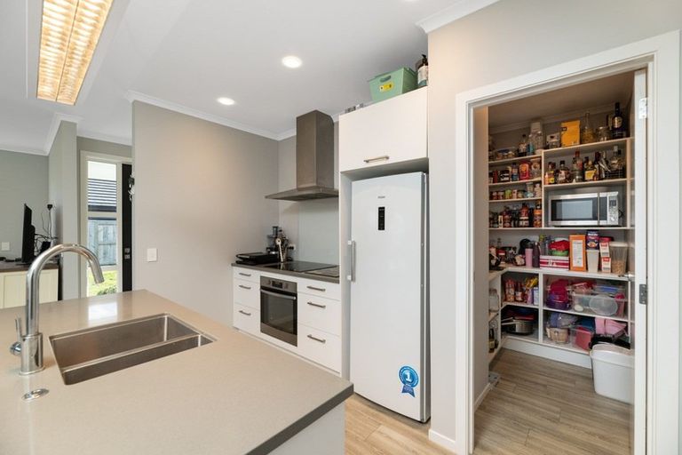 Photo of property in 17 Moira Close, Welcome Bay, Tauranga, 3175