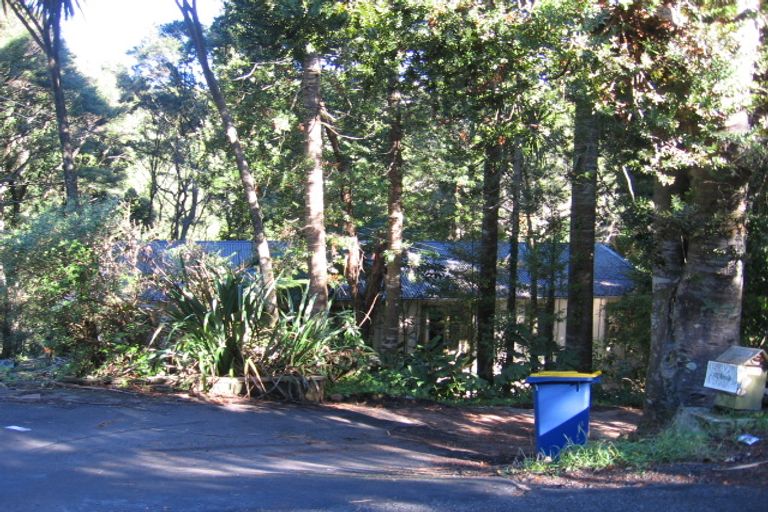 Photo of property in 233 Konini Road, Titirangi, Auckland, 0604