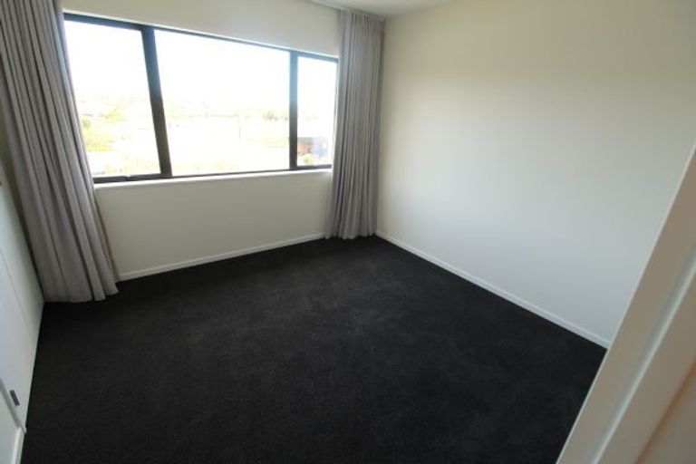 Photo of property in 79 Maka Terrace, Orewa, 0931