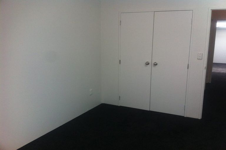 Photo of property in 8 Torrens Terrace, Mount Cook, Wellington, 6011