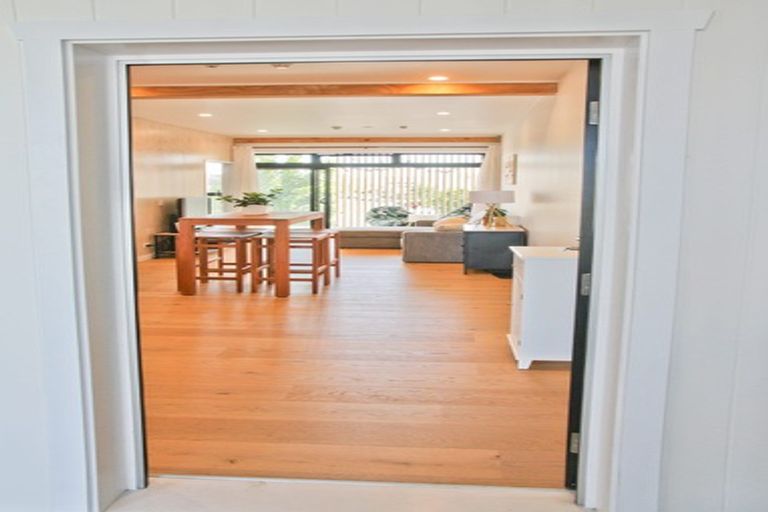 Photo of property in 6/167 Hobsonville Point Road, Hobsonville, Auckland, 0616