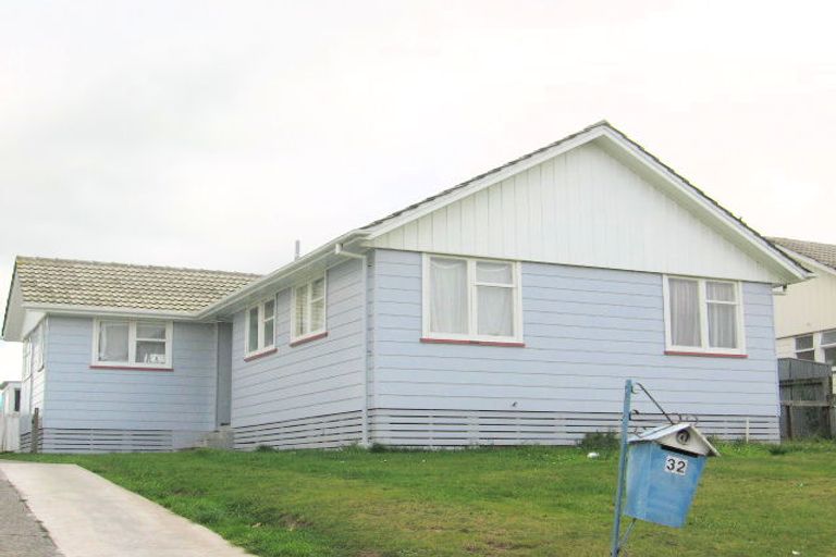Photo of property in 32 Mccorkindale Street, Feilding, 4702