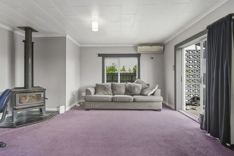 Photo of property in 8 Helensbrook Road, Milton, 9220