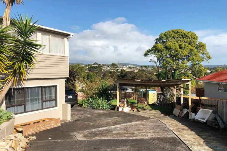 Photo of property in 13 Seakens Way, Glen Eden, Auckland, 0602