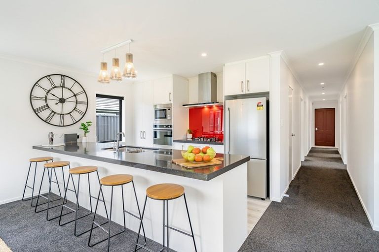 Photo of property in 30 Hopkirk Avenue, Wallaceville, Upper Hutt, 5018