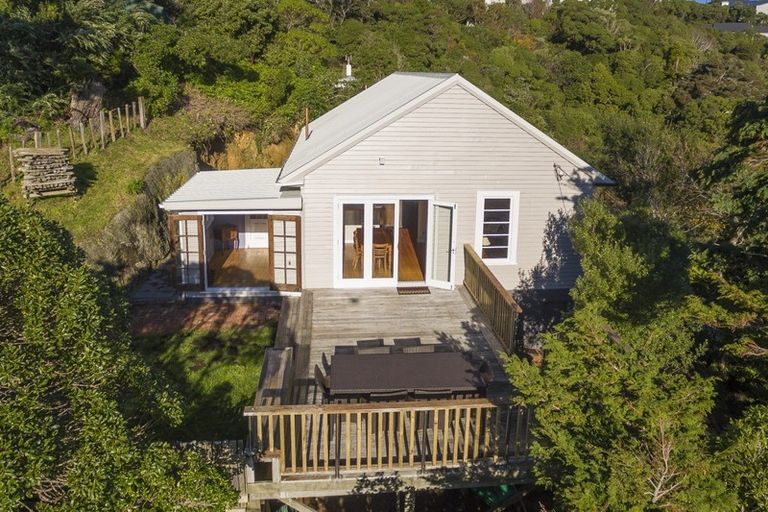 Photo of property in 10a Highland Crescent, Wadestown, Wellington, 6012