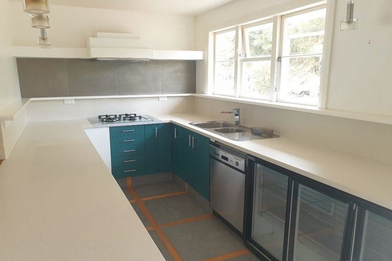 Photo of property in 6 Amos Way, Kingston, Wellington, 6021