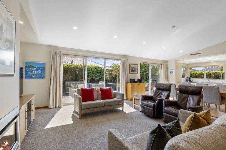 Photo of property in 8 Siding Lane, Prebbleton, 7604