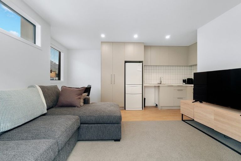 Photo of property in 26 Muster Road, Jacks Point, 9371