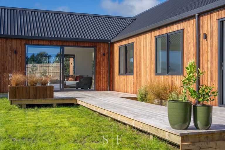 Photo of property in 40 Anderson Park Drive, Waikanae, 5036