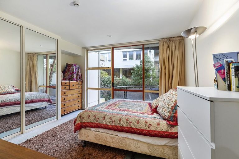 Photo of property in Sirocco Apartments, 607/8u Church Street, Wellington Central, Wellington, 6011