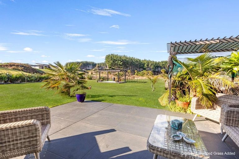 Photo of property in 76 Waitarere Rise Avenue, Waitarere, Levin, 5510