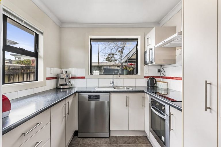 Photo of property in 28 Hooks Road, Manurewa, Auckland, 2102