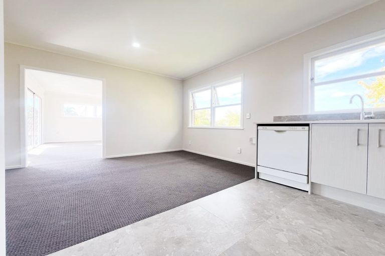 Photo of property in 12 Megan Avenue, Pakuranga Heights, Auckland, 2010