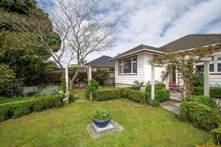 Photo of property in 2/62 Marlow Road, Aranui, Christchurch, 8061