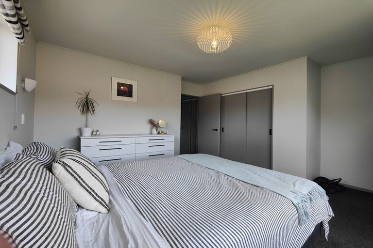 Photo of property in 2/14 Spiers Street, Karori, Wellington, 6012