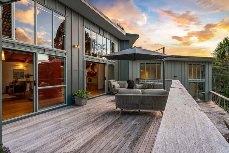 Photo of property in 99d Carter Road, Oratia, Auckland, 0604