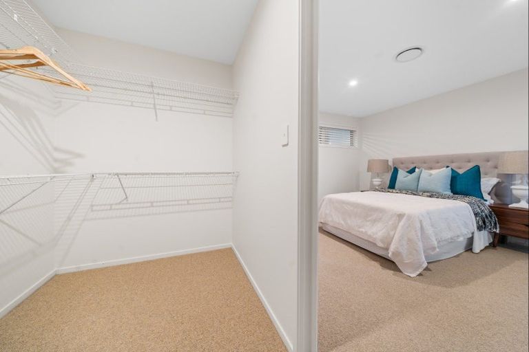 Photo of property in 16 Atutahi Street, Hurdon, New Plymouth, 4310