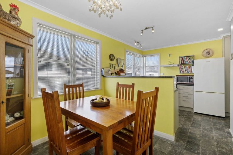 Photo of property in 17 Stephen Street, Trentham, Upper Hutt, 5018