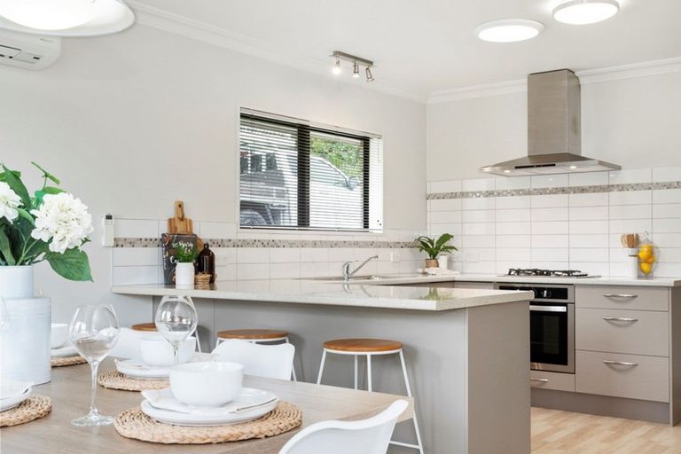Photo of property in 2 Western Road, Otumoetai, Tauranga, 3110