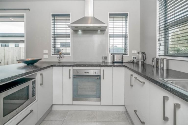 Photo of property in 9 Park Lane, Rolleston, 7614