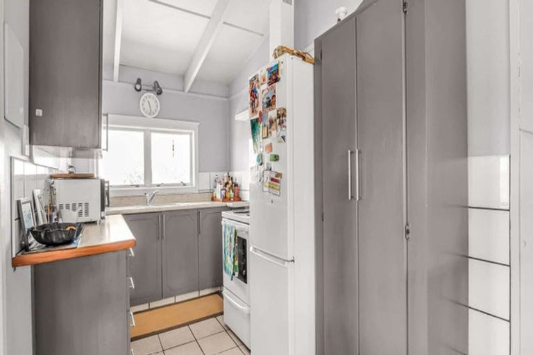 Photo of property in 1/130 Pukehina Parade, Pukehina, 3189