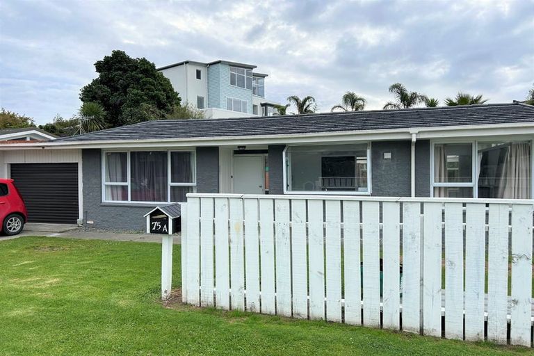 Photo of property in 75a Ocean Road, Paraparaumu Beach, Paraparaumu, 5032