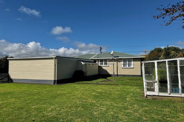 Photo of property in 25 Waihi Road, Hawera, 4610